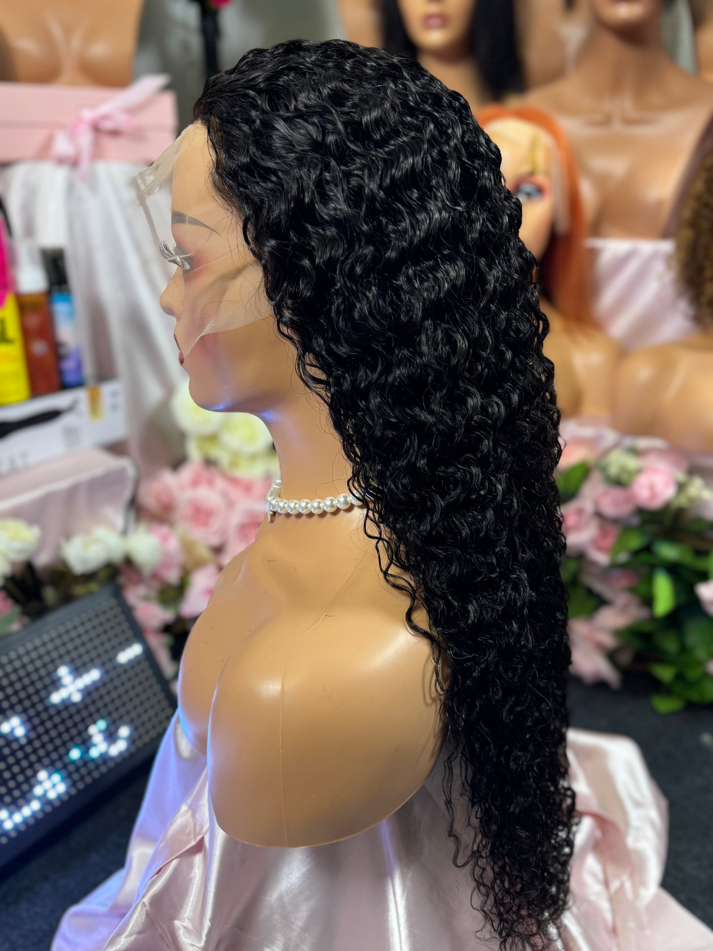 13*4 full frontal 180% density Kinky curl